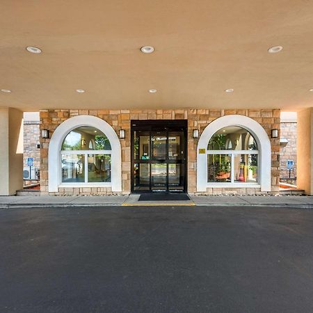Comfort Inn & Suites East Hartford - Hartford Exterior photo