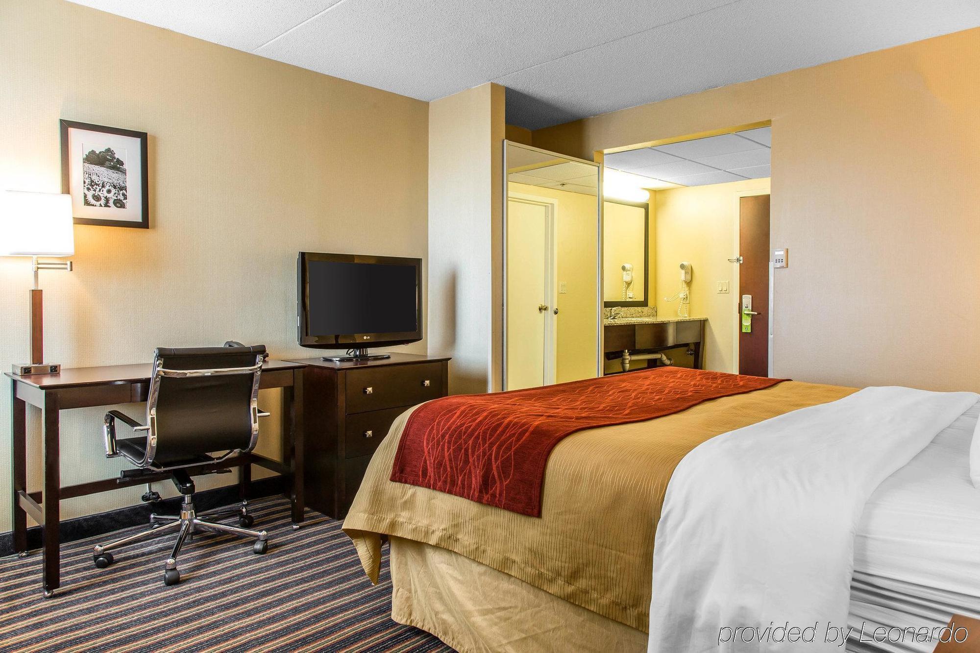 Comfort Inn & Suites East Hartford - Hartford Exterior photo
